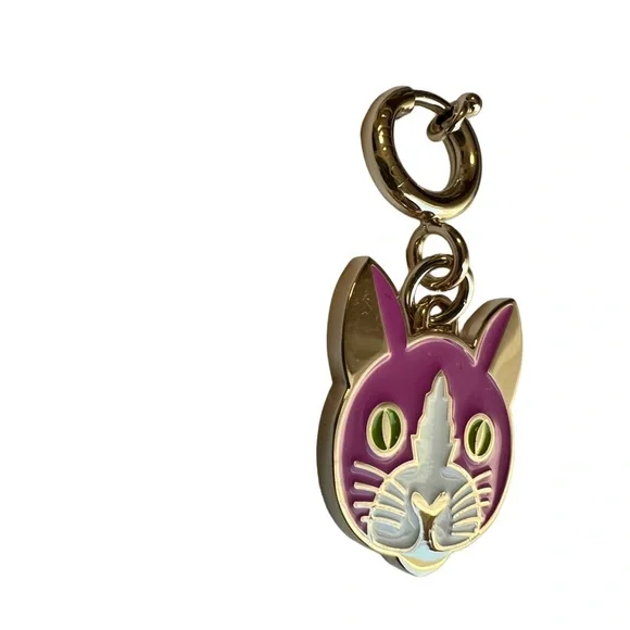 Gucci Pink Cat Enamel Bag Charm Pre-fall edition NWOT - Picture 3 of 6